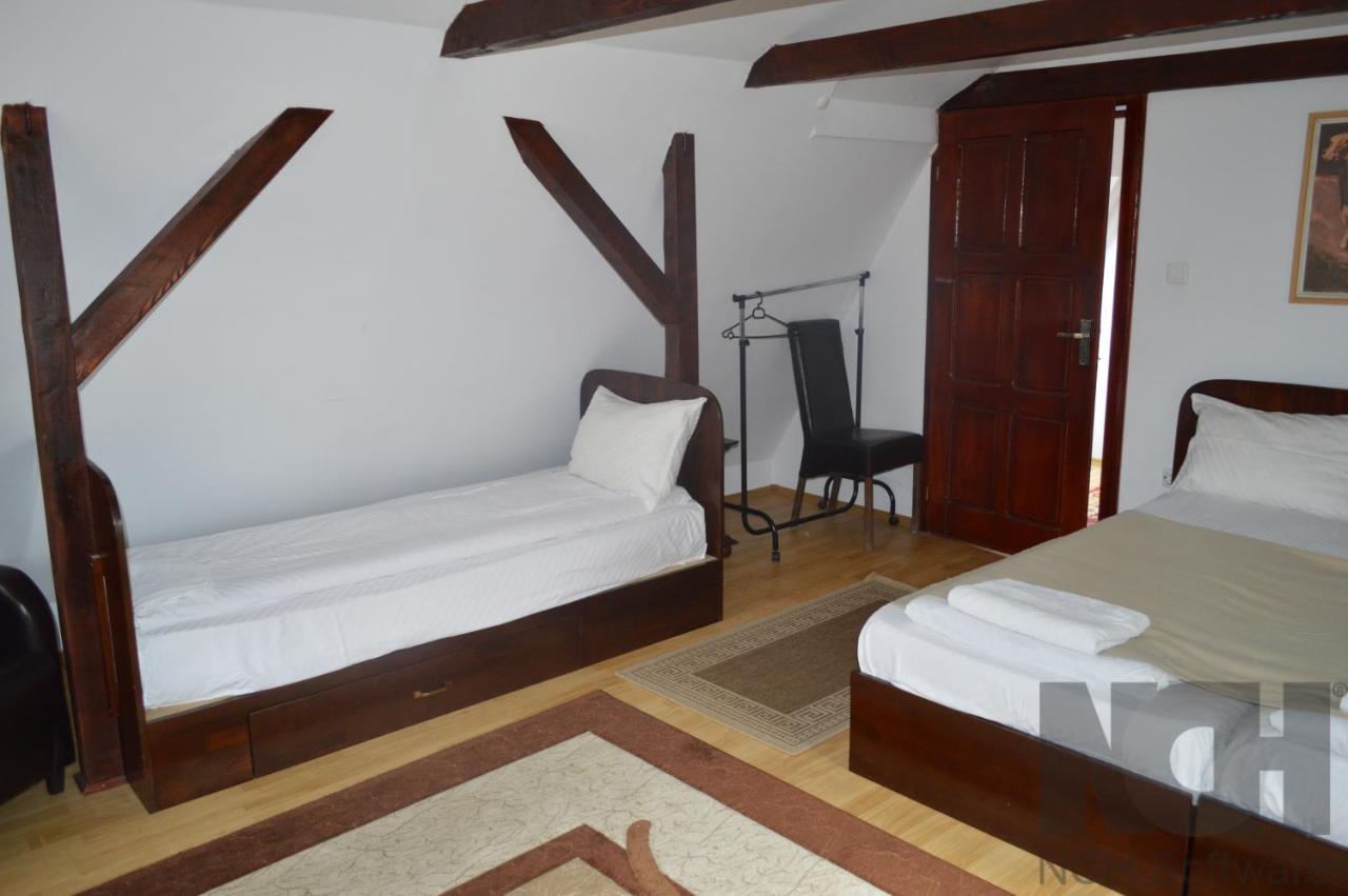 La Mos Pavel Hotel Noslac Ngoại thất bức ảnh